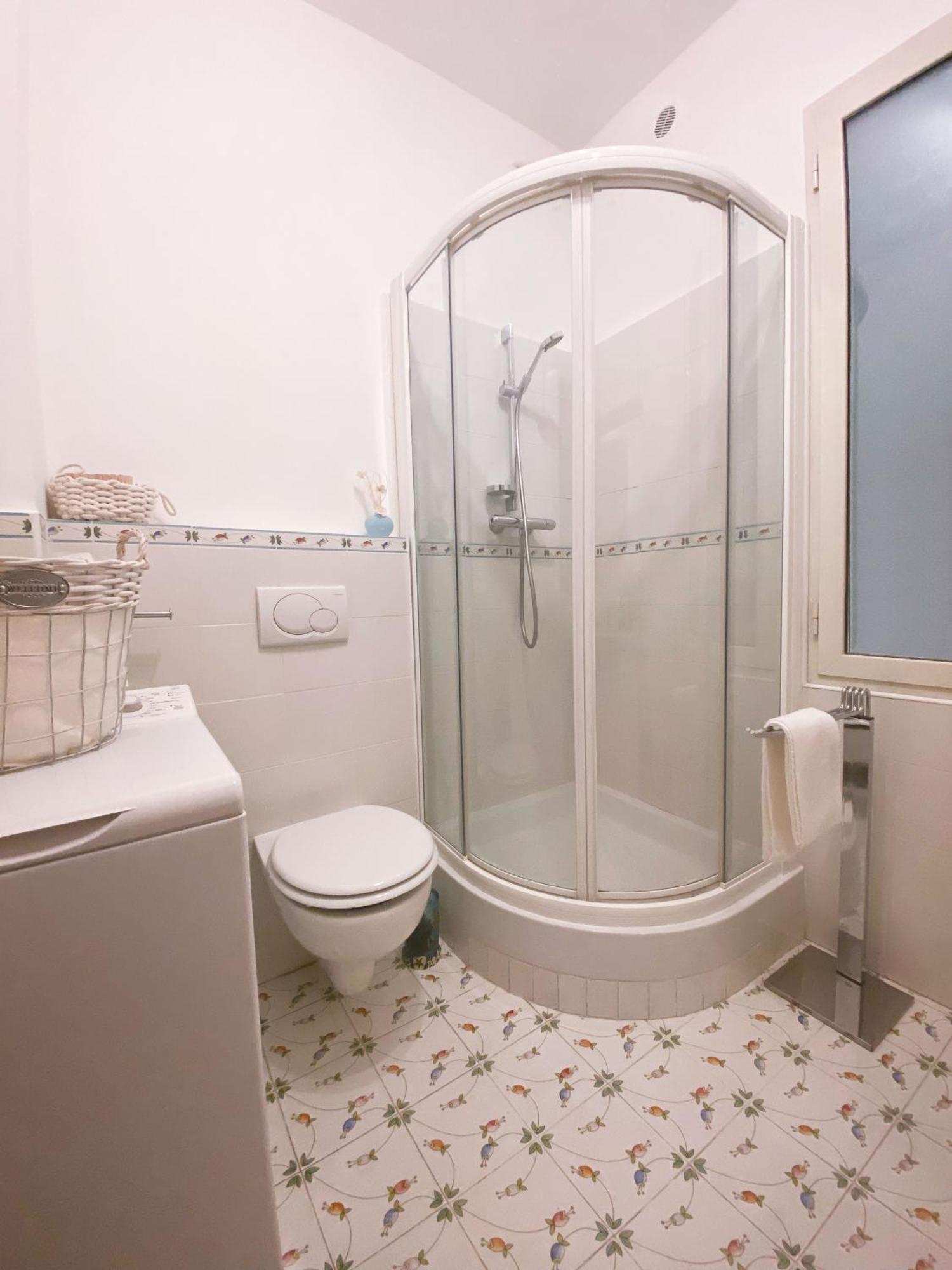 Beautiful Renovated Apartment ,Next To The Beach ! Air-C, Free Parking! Νίκαια Εξωτερικό φωτογραφία